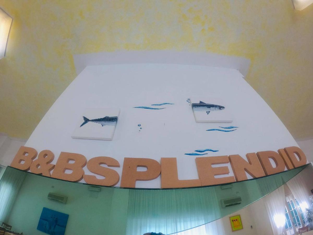 Splendid B&B Milano Marittima Bagian luar foto