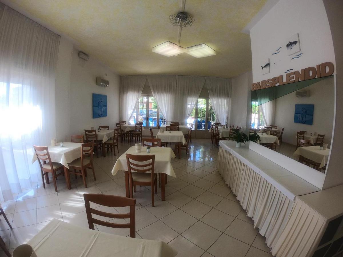 Splendid B&B Milano Marittima Bagian luar foto
