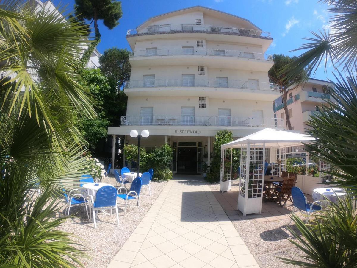 Splendid B&B Milano Marittima Bagian luar foto
