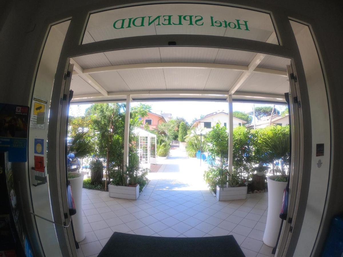 Splendid B&B Milano Marittima Bagian luar foto
