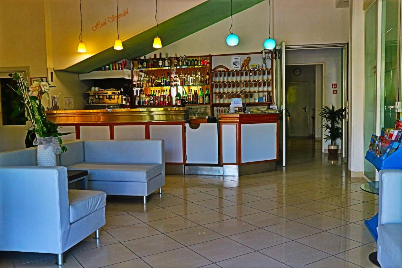 Splendid B&B Milano Marittima Bagian luar foto