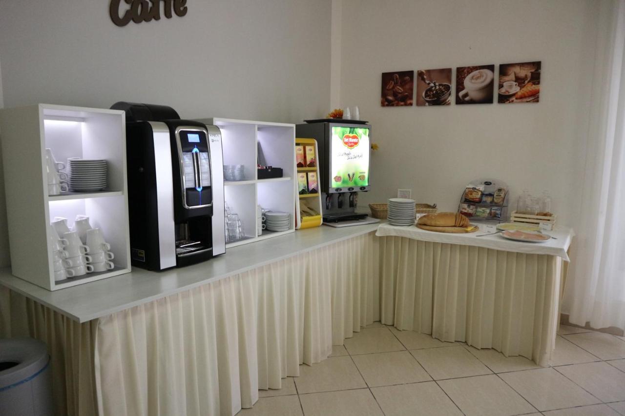 Splendid B&B Milano Marittima Bagian luar foto